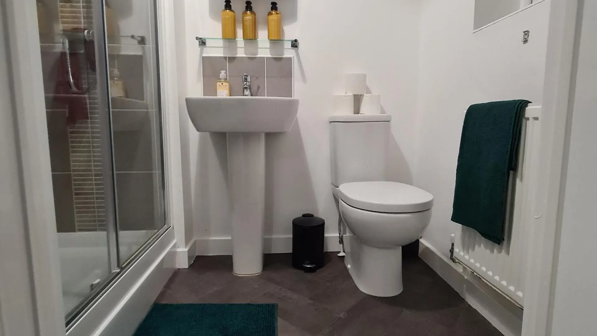 Freshen-Up Stays Doncaster Bentley  0*, Bentley (South Yorkshire)